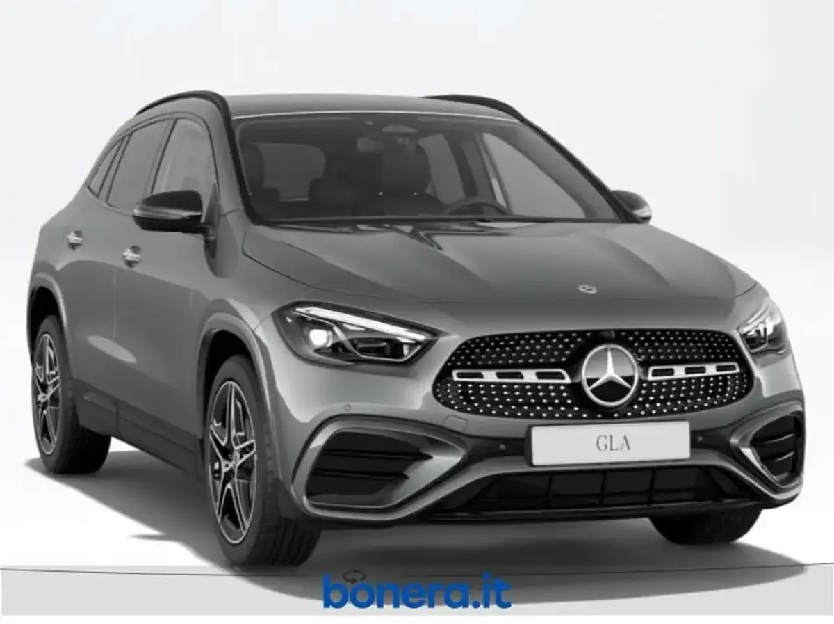 Nuova Mercedes GLA200 Advanced Plus 150 CV (110 kW) 2026 Grigio montagna SUV