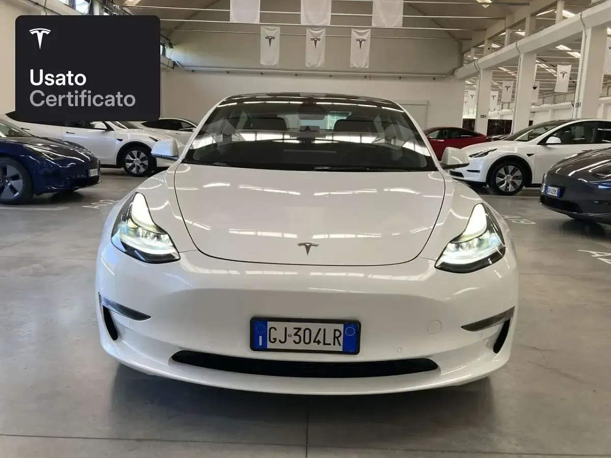 Usata Tesla Model 3 Long Range AWD 324 kW (441 CV) 2022 Pearl white multicoat Berlina