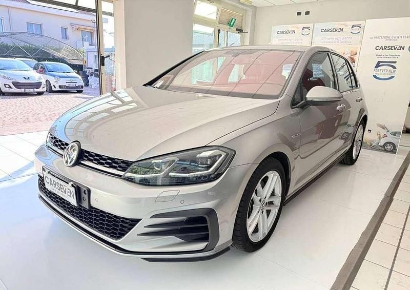 Argento Usata 2017 VW Golf VII GTD Tre volumi | 20.999 € (Buon prezzo) - Immagine 1/4