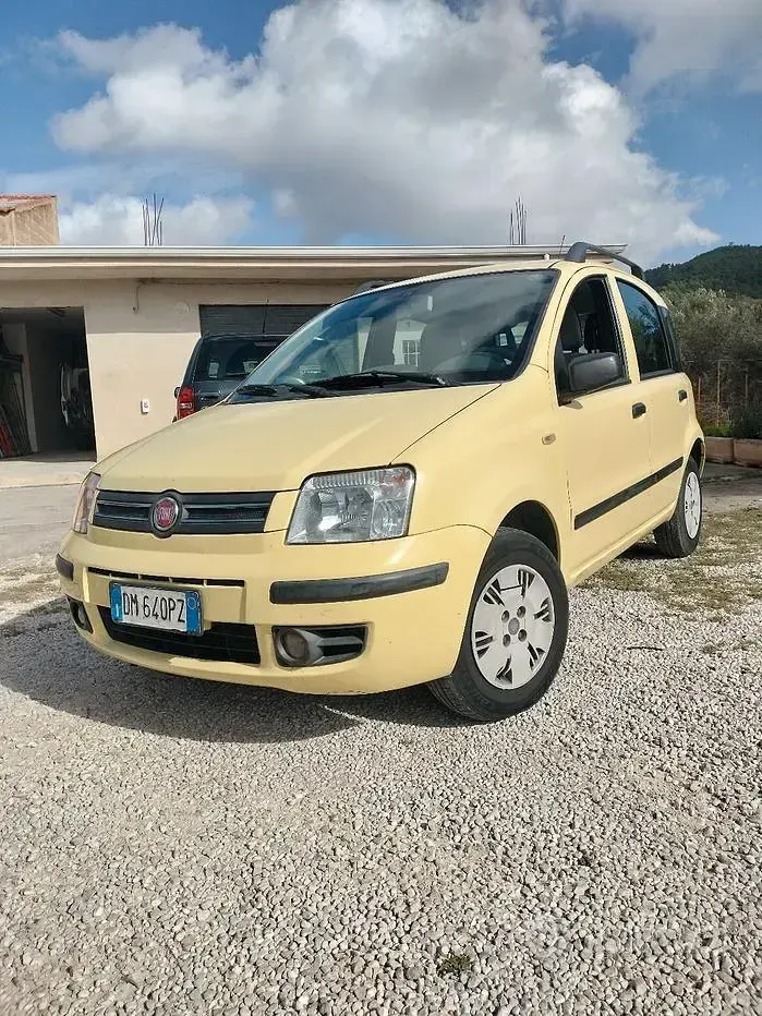 Usata Fiat Panda 69 CV (50 kW) 2008 Giallo Utilitaria