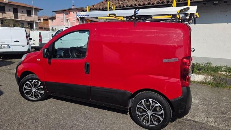 Usata Fiat Fiorino 95 CV (69 kW) 2017 Rosso / pastello Monovolume