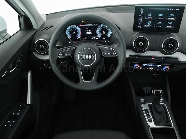 Nouvelle Audi Q2 Business 150 ch (110 kW) 2025 Blanc SUV