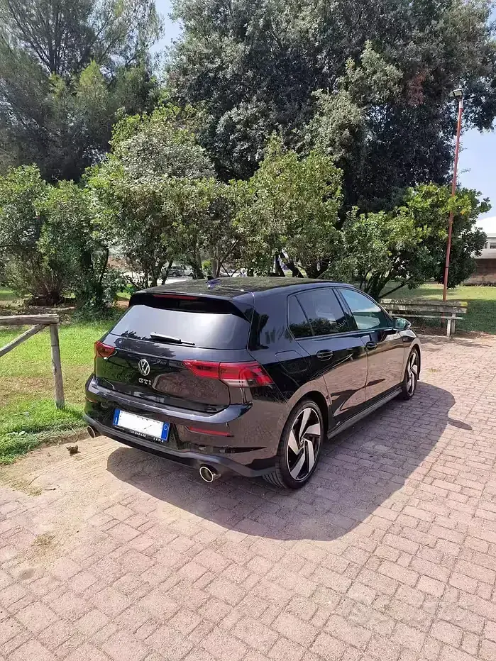 Usata VW Golf VIII GTI 245 CV (180 kW) 2021 Utilitaria