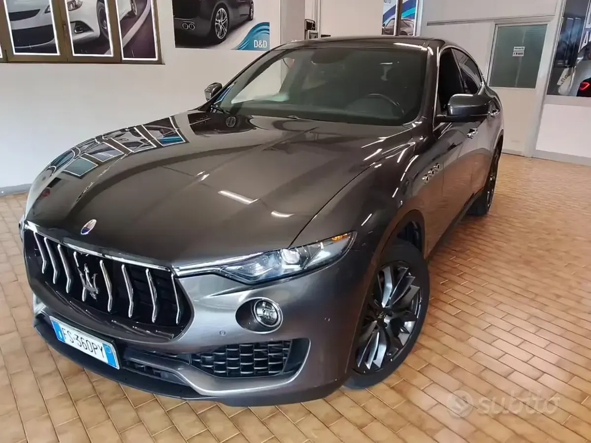 Usata Maserati Levante 250 CV (183 kW) 2018 Marrone SUV