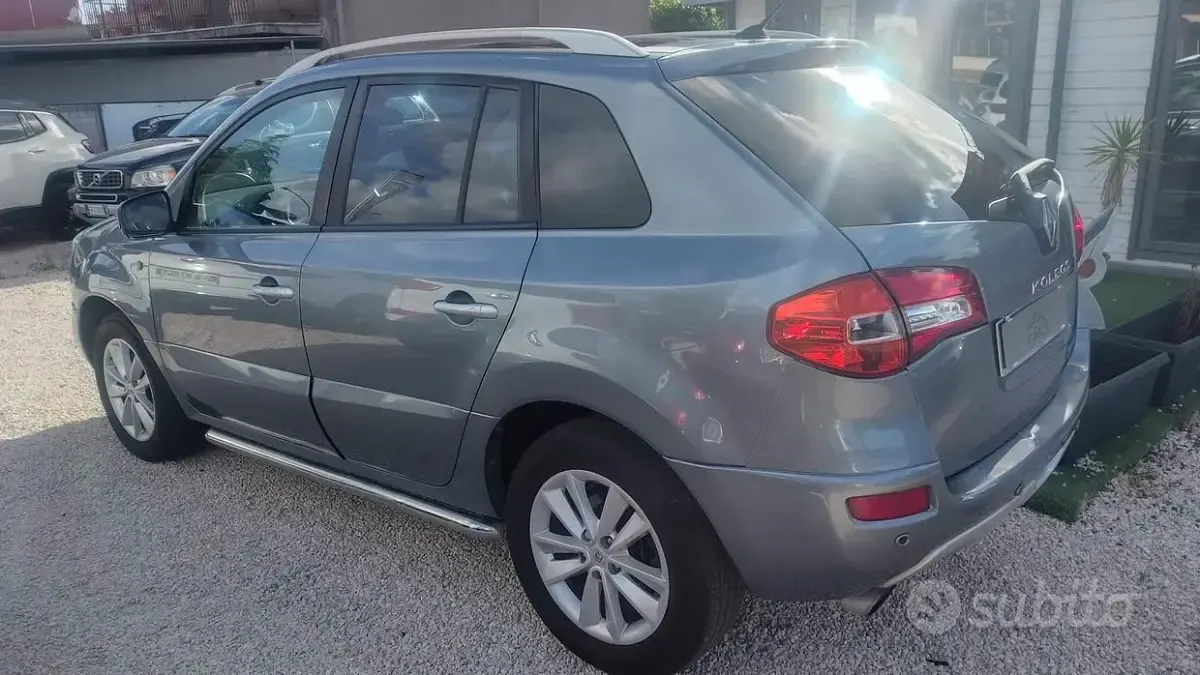 Usata Renault Koleos Dynamique 150 CV (110 kW) 2009 Grigio SUV