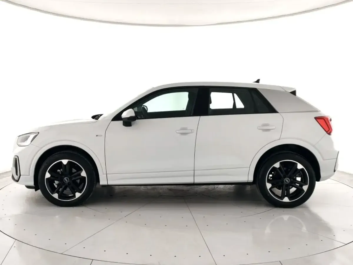 Usata Audi Q2 S-Line 150 CV (110 kW) 2025 Bianco SUV