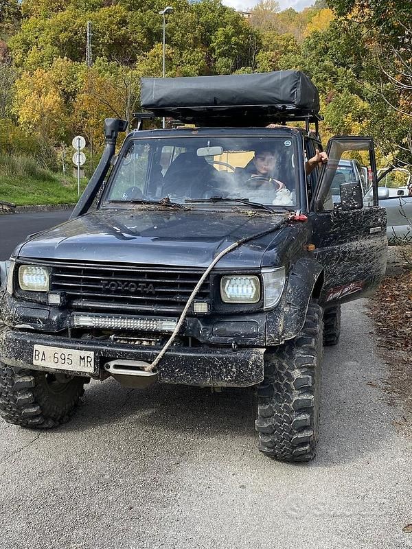 Grigio Usata 1998 Toyota Land Cruiser SUV | 15.000 € (Buon prezzo) - Immagine 1/4