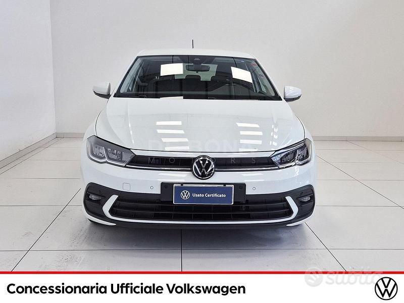Begagnad VW Polo Life 95 HK (69 kW) 2023 Vit Halvkombi