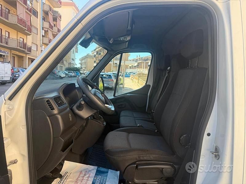 Usata Renault Master 150 CV (110 kW) 2020 Bianco Furgone