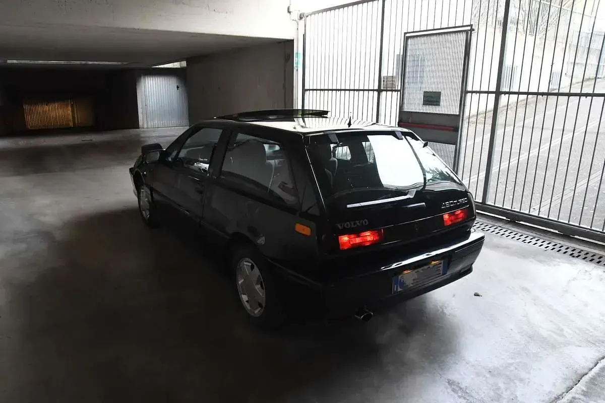 Usata Volvo 480 122 CV (89 kW) 1990 Nero Coupé