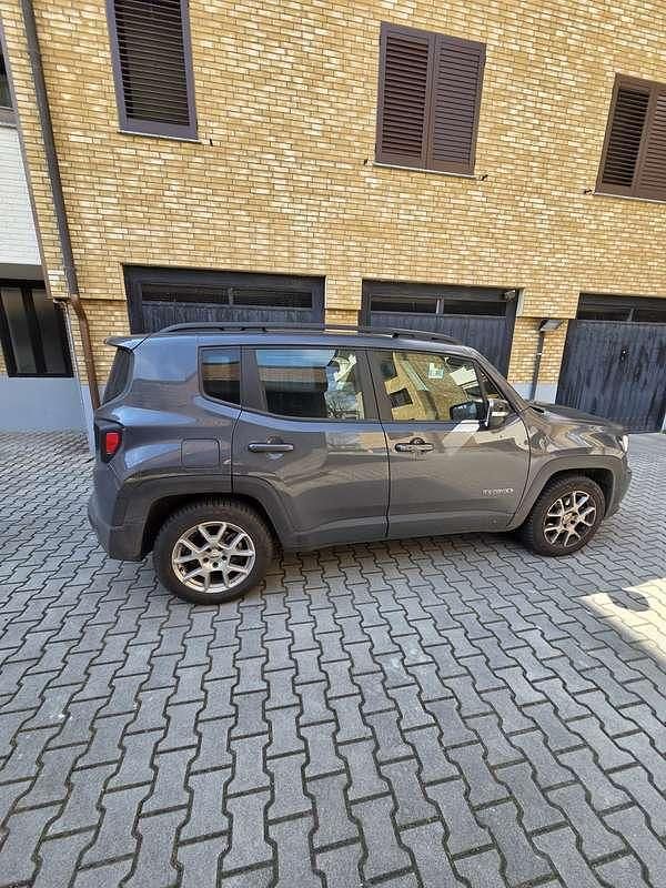 Usata Jeep Renegade 150 CV (110 kW) 2023 Grigio SUV