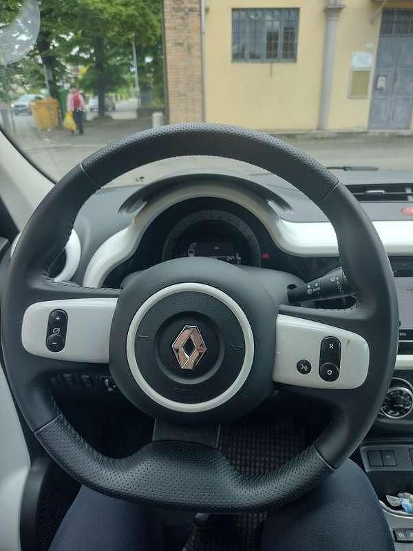 Usata Renault Twingo Techno 30 kW (42 CV) 2024 Utilitaria