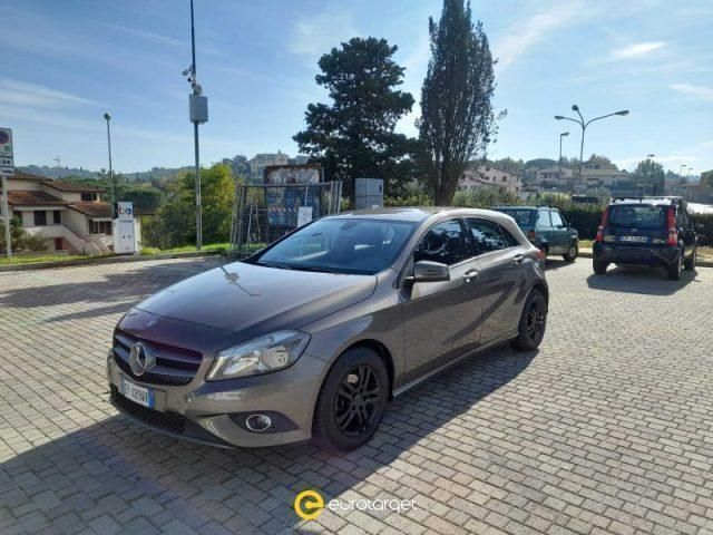 Usata Mercedes A180 108 CV (79 kW) 2013 Grigio Berlina