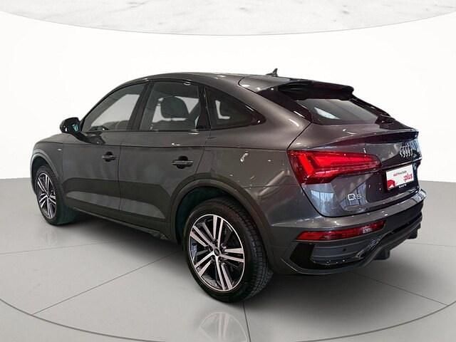 Usata Audi Q5 Sportback S-Line 204 CV (150 kW) 2023 Grigio daytona perlato SUV