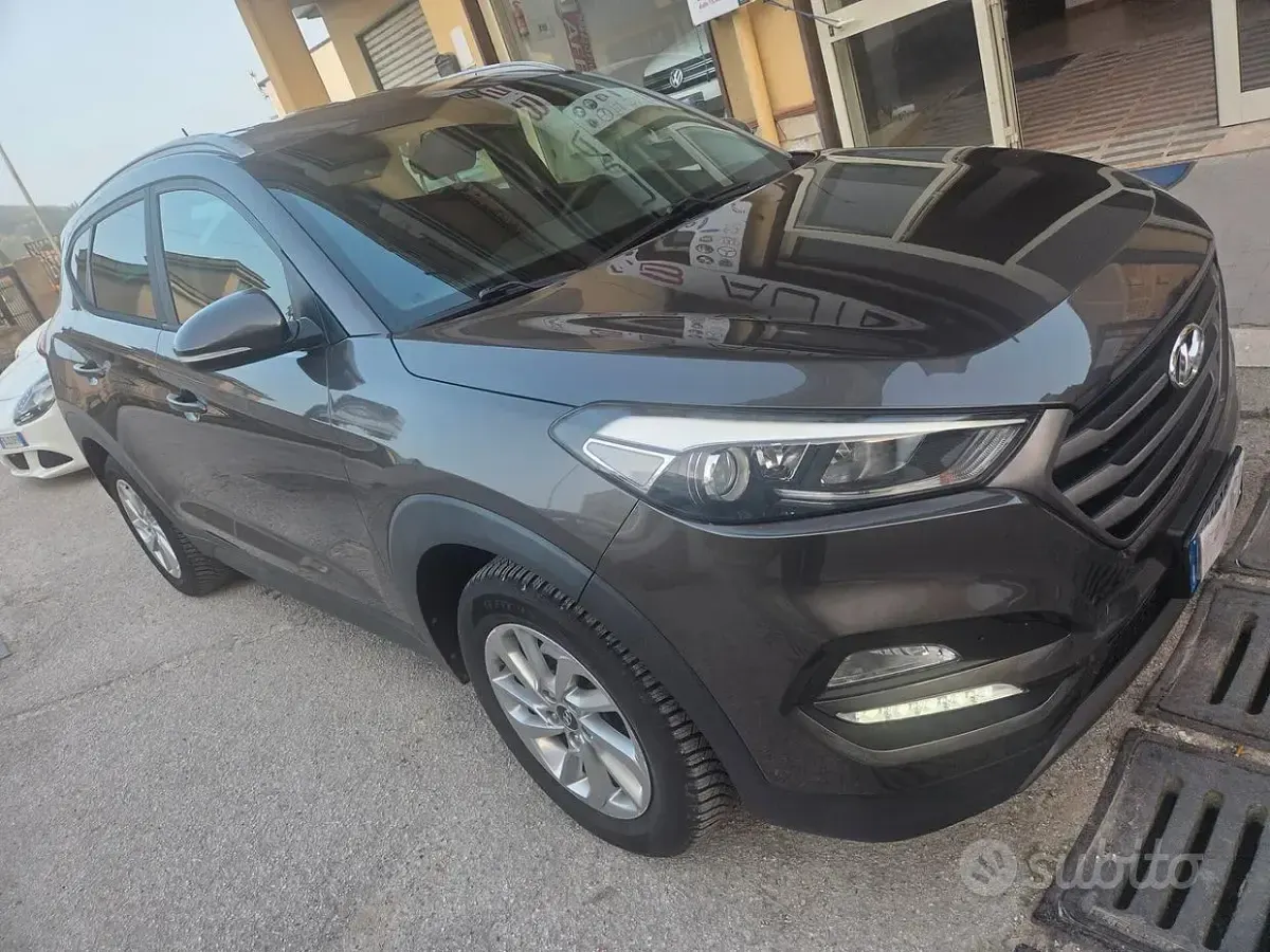 Usata Hyundai Tucson 116 CV (85 kW) 2015 Grigio SUV