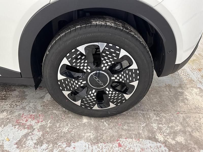 Usata Fiat 600 La Prima 110 CV (80 kW) 2025 Bianco SUV