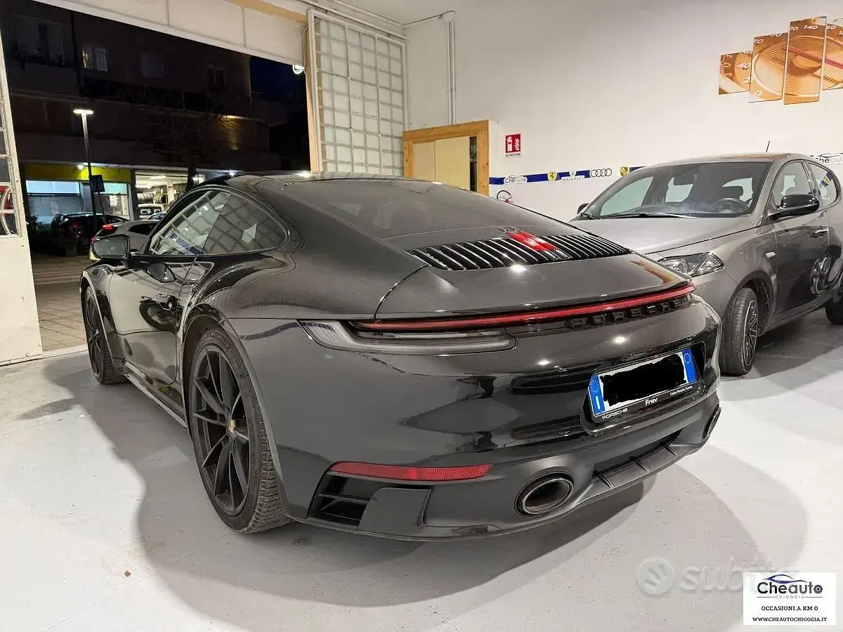 Begagnad Porsche 911 450 HK (330 kW) 2021 Sportkupé