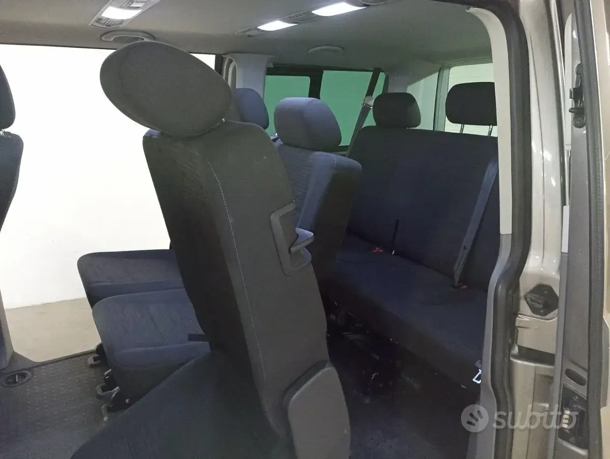 Usata VW Caravelle 150 CV (110 kW) 2020 Furgone