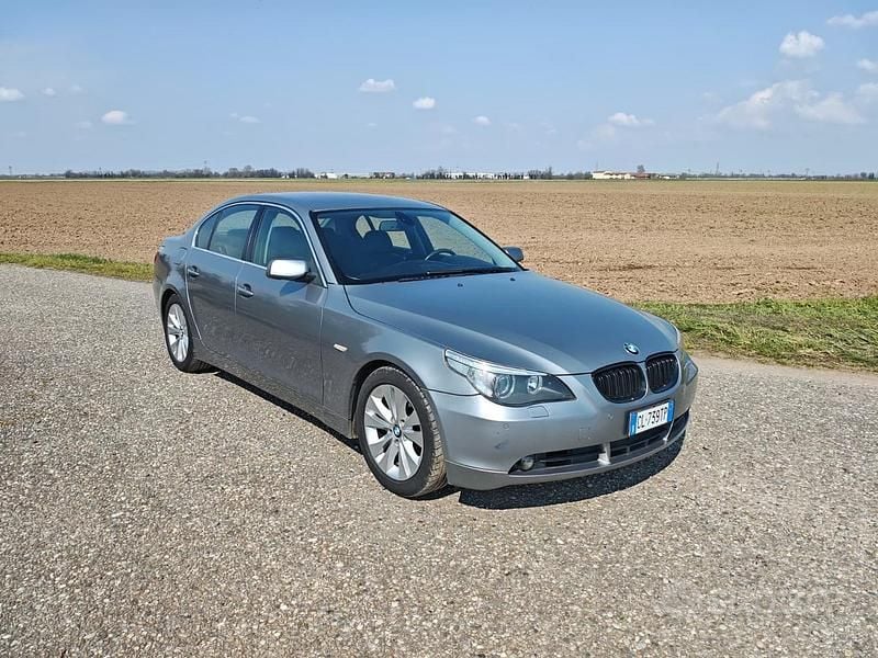Usata BMW 520 Comfort Edition 170 CV (125 kW) 2004 Grigio Berlina