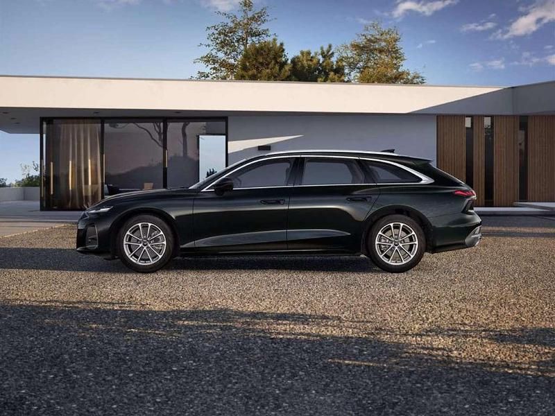 Nuova Audi A6 Business 204 CV (150 kW) 2026 Verde mezzanotte metallizzato Station wagon