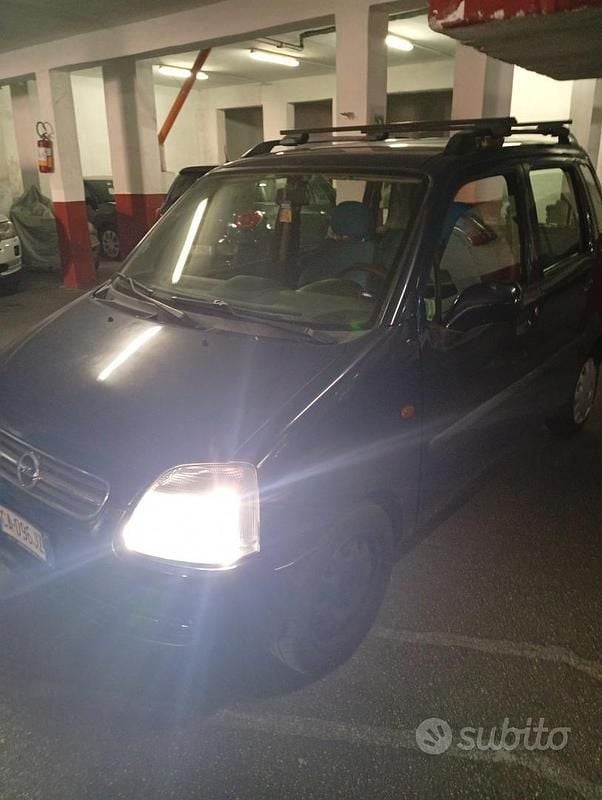 Usata Opel Agila 75 CV (55 kW) 2003 Monovolume