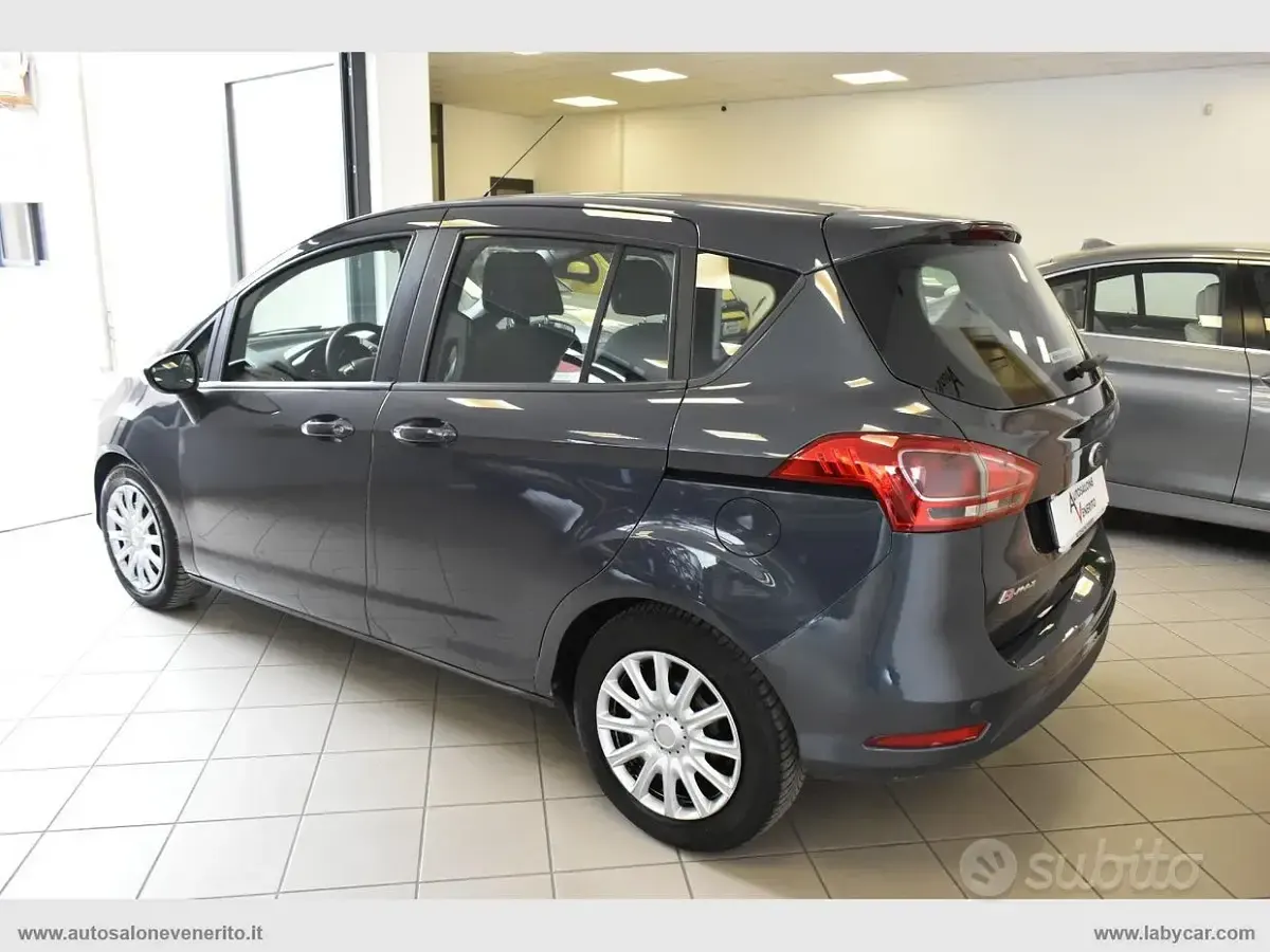 Usata Ford B-MAX Business Edition 95 CV (69 kW) 2013 Grigio Monovolume