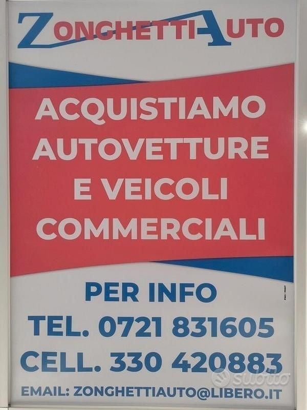 Usata VW T-Roc 110 CV (80 kW) 2023 Verde SUV