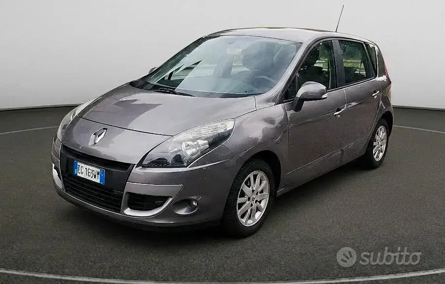 Usata Renault Scenic E-Tech 110 CV (80 kW) 2011 Grigio Monovolume