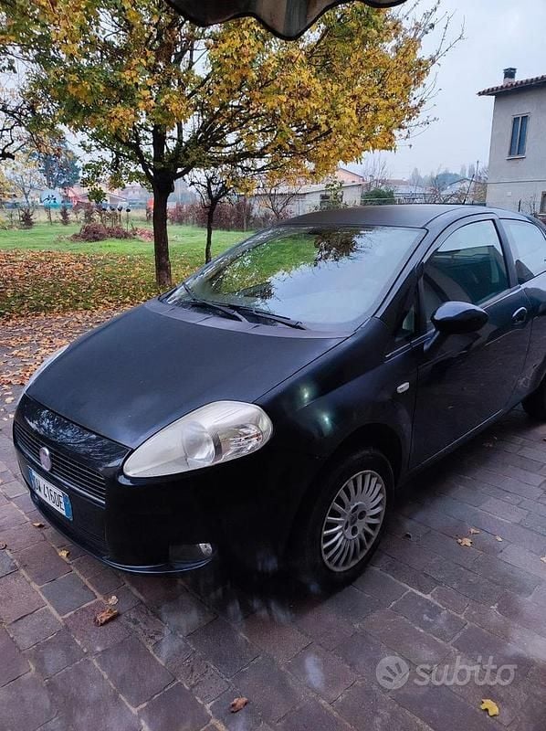 Nero Usata 2009 Fiat Grande Punto Active Due volumi | 750 € (Super prezzo) - Immagine 1/4