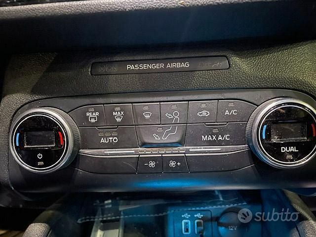 Usata Ford Kuga ST-Line 120 CV (88 kW) 2021 Bianco SUV