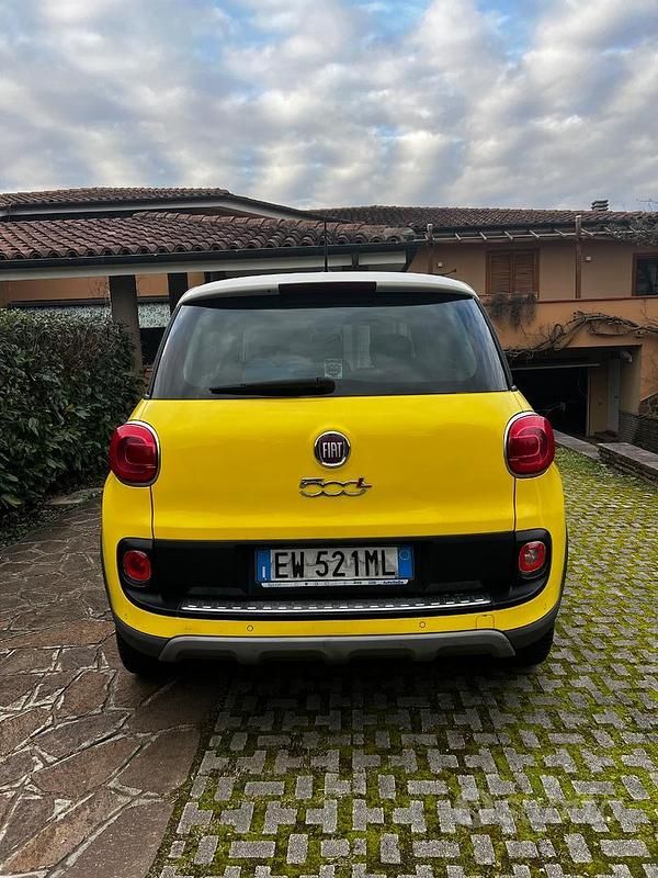 Usata Fiat 500L Trekking 95 CV (69 kW) 2014 Giallo Monovolume
