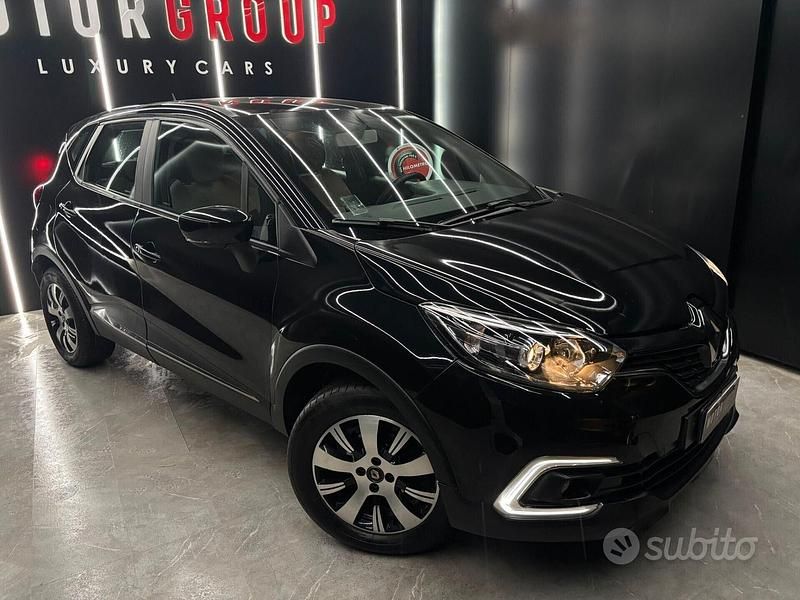 Usata Renault Captur 90 CV (66 kW) 2019 Nero SUV