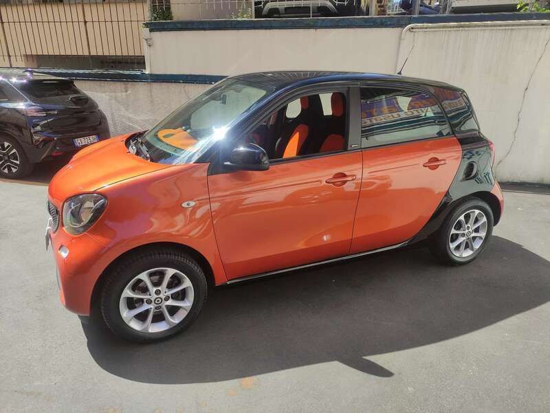 Usata Smart ForFour 71 CV (52 kW) 2015 Arancione Utilitaria