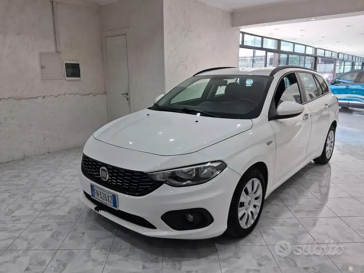 Usata Fiat Tipo Lounge 95 CV (69 kW) 2018 Bianco Berlina