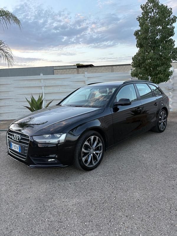Usata Audi A4 143 CV (105 kW) 2013 Nero Station wagon