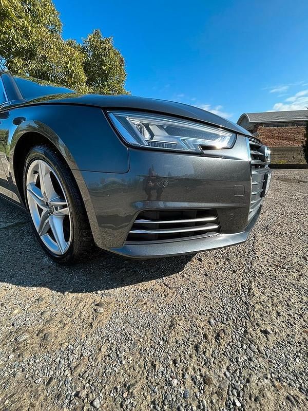 Usata Audi A4 S-Line 150 CV (110 kW) 2018 Grigio Station wagon