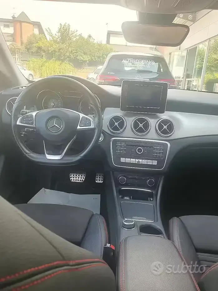 Usata Mercedes CLA220 Premium 177 CV (130 kW) 2019 Nero Coupé