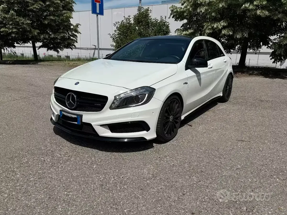 Usata Mercedes A45 AMG AMG 360 CV (264 kW) 2015 Utilitaria