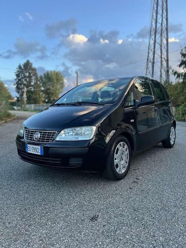 Usata Fiat Idea Emotion 95 CV (69 kW) 2010 Monovolume