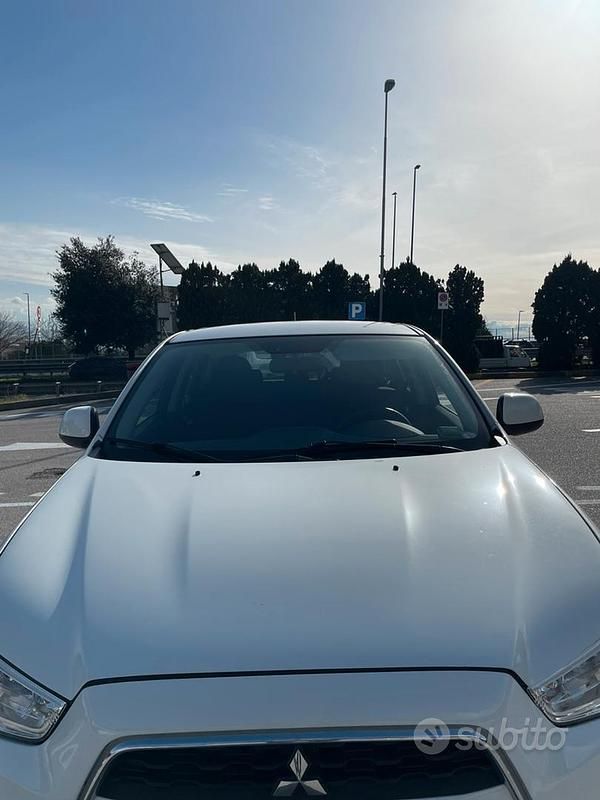 Usata Mitsubishi ASX 116 CV (85 kW) 2015 Bianco SUV
