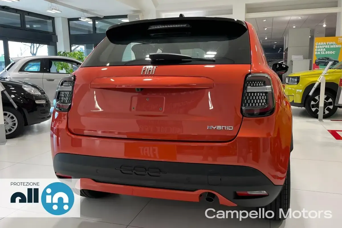 Nuova Fiat 600 Icon 101 CV (74 kW) 2026 Arancio sole SUV