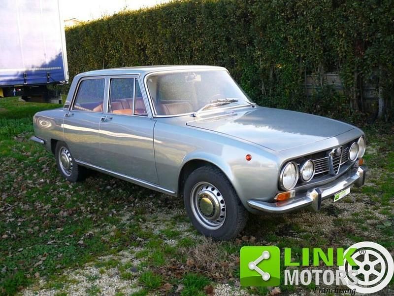 Grigio Usata 1972 Alfa Romeo 1750 Tre volumi | 22.000 € - Immagine 1/4