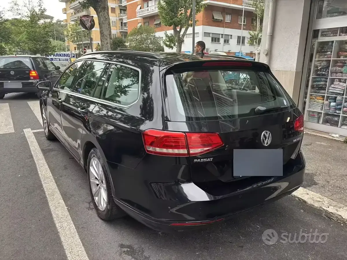 Usata VW Passat Highline 150 CV (110 kW) 2016 Nero Station wagon