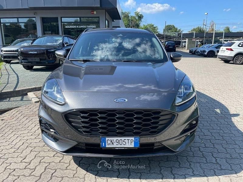 Usata Ford Kuga ST-Line 190 CV (139 kW) 2023 Gray SUV