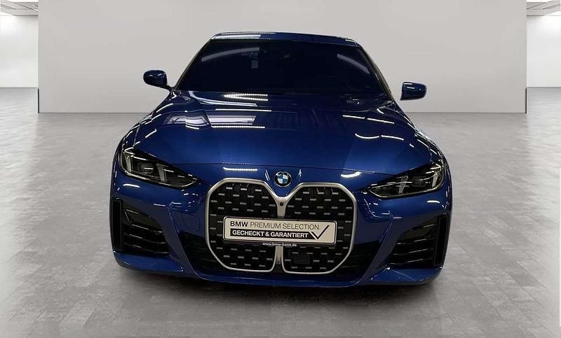 Usata BMW 420 M Sport 184 CV (135 kW) 2025 Blu/azzurro Utilitaria