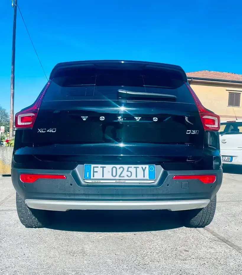 Usata Volvo XC40 150 CV (110 kW) 2018 Nero SUV
