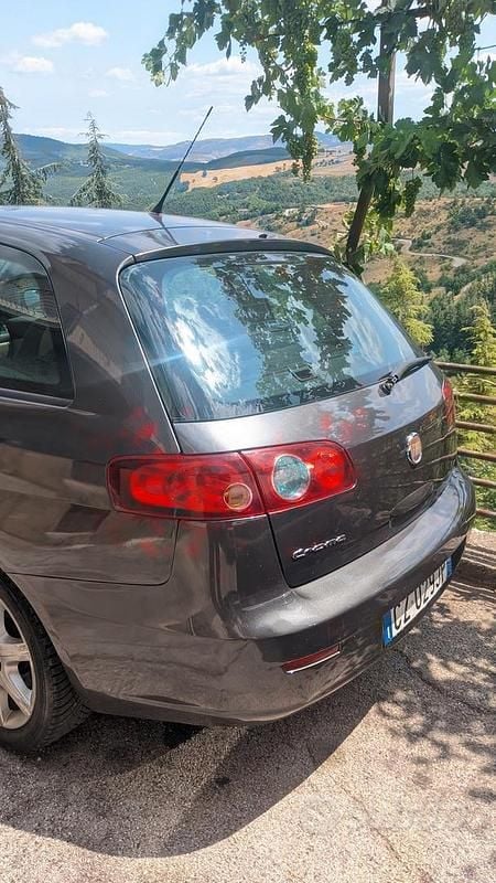 Usata Fiat Croma 150 CV (110 kW) 2006 Grigio Berlina