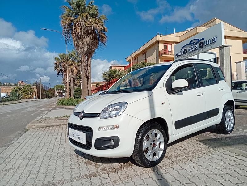 Usata Fiat Panda Lounge 80 CV (58 kW) 2015 Bianco Berlina
