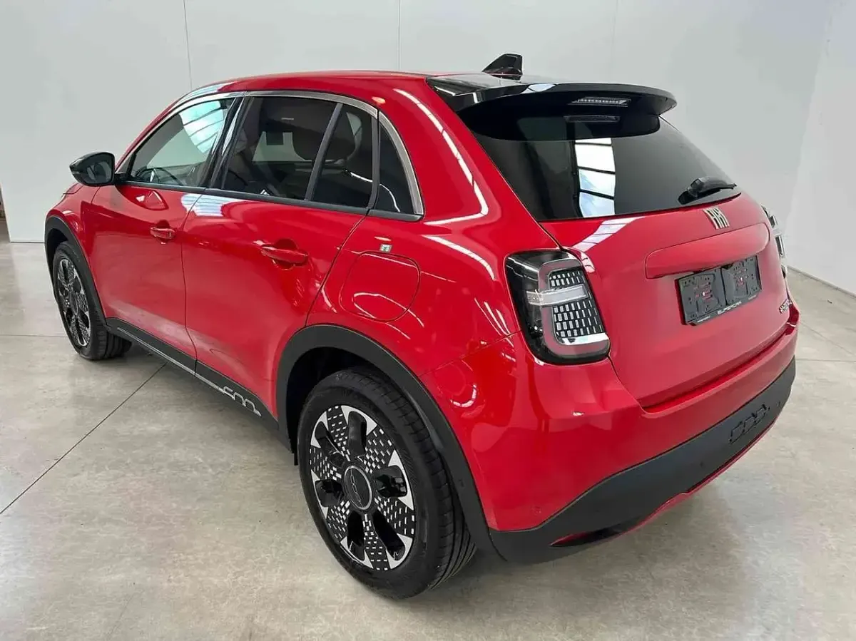 Usata Fiat 600 La Prima 101 CV (74 kW) 2024 Other SUV