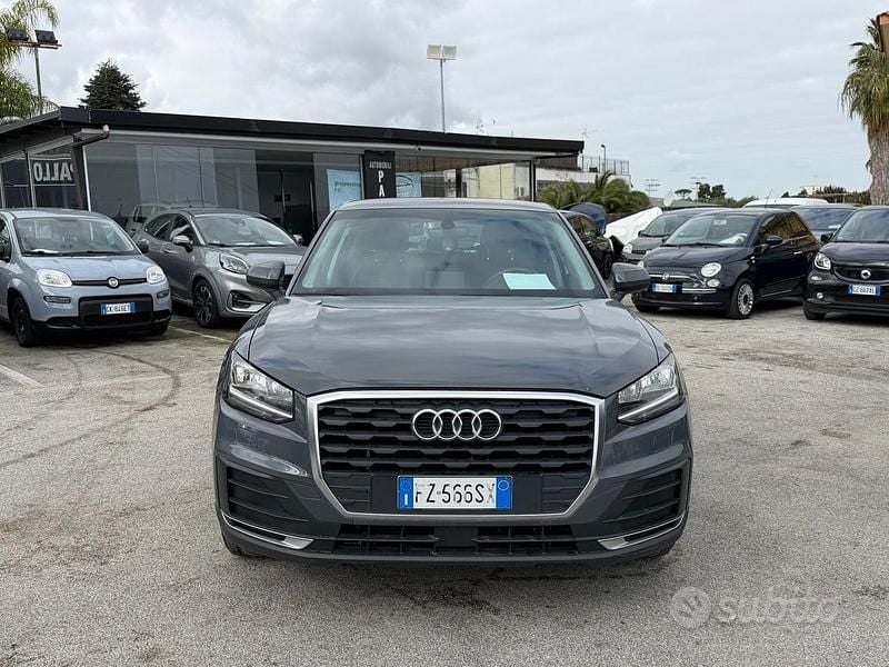 Usata Audi Q2 Admired 116 CV (85 kW) 2019 Grigio SUV